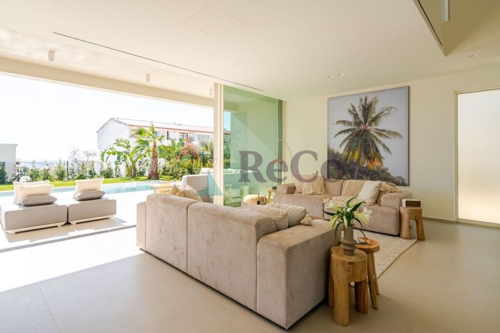 Main image of property: Algarve, Santa Bárbara de Nexe