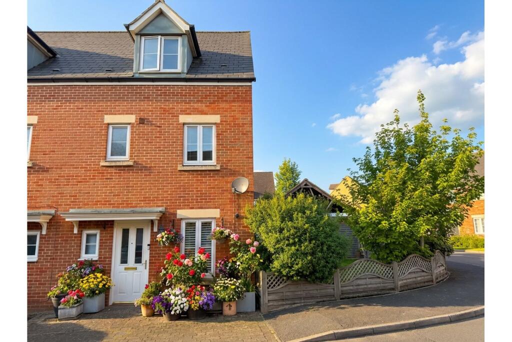 Main image of property: Sandbourne Road - Haydon End, Swindon, SN25