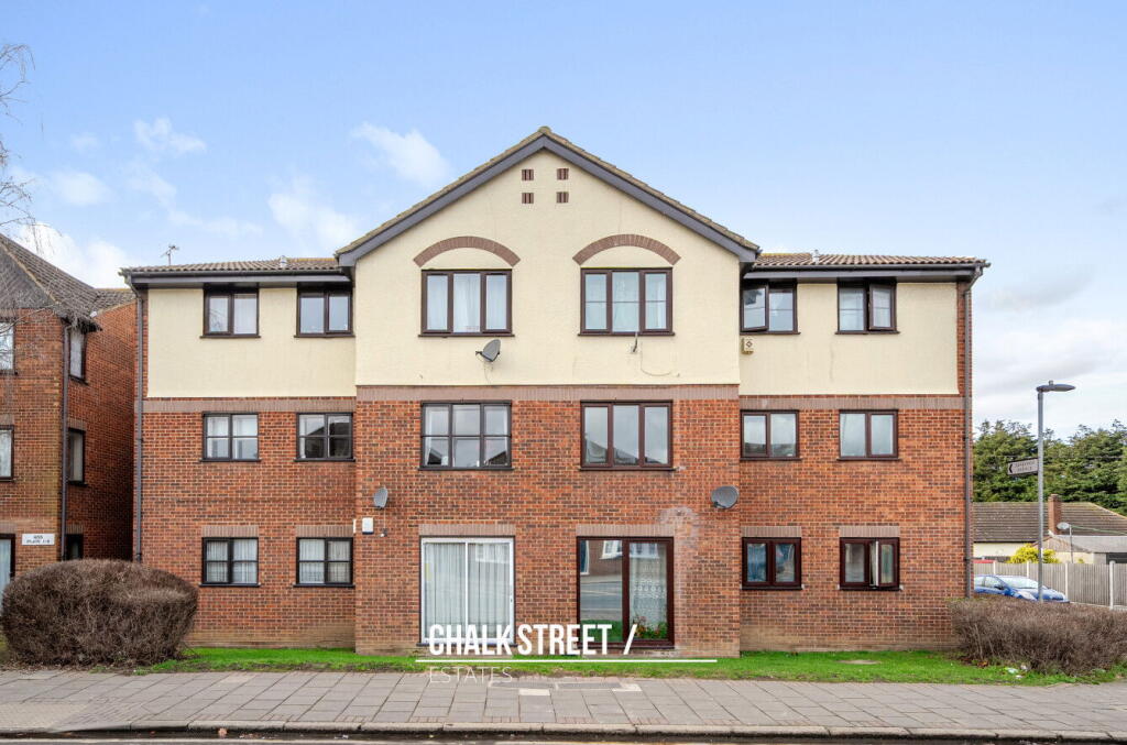 Main image of property: Sandown Court, Rainham Road South, Dagenham, RM10