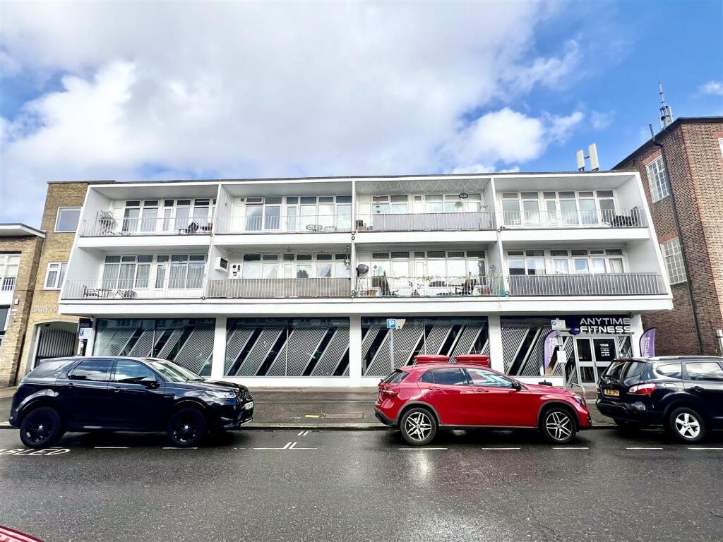 Main image of property: Baryta Court, Rectory Grove, Leigh On Sea