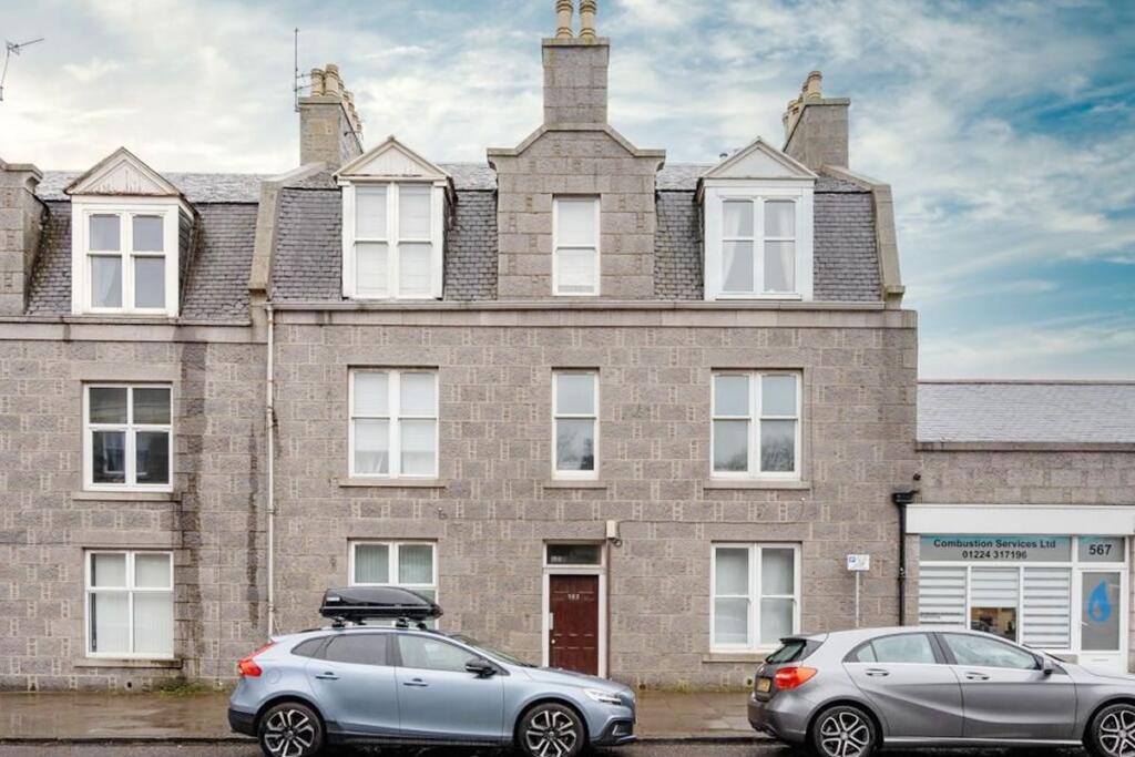  565, Great Western Rd, FFF, Aberdeen, AB106PA