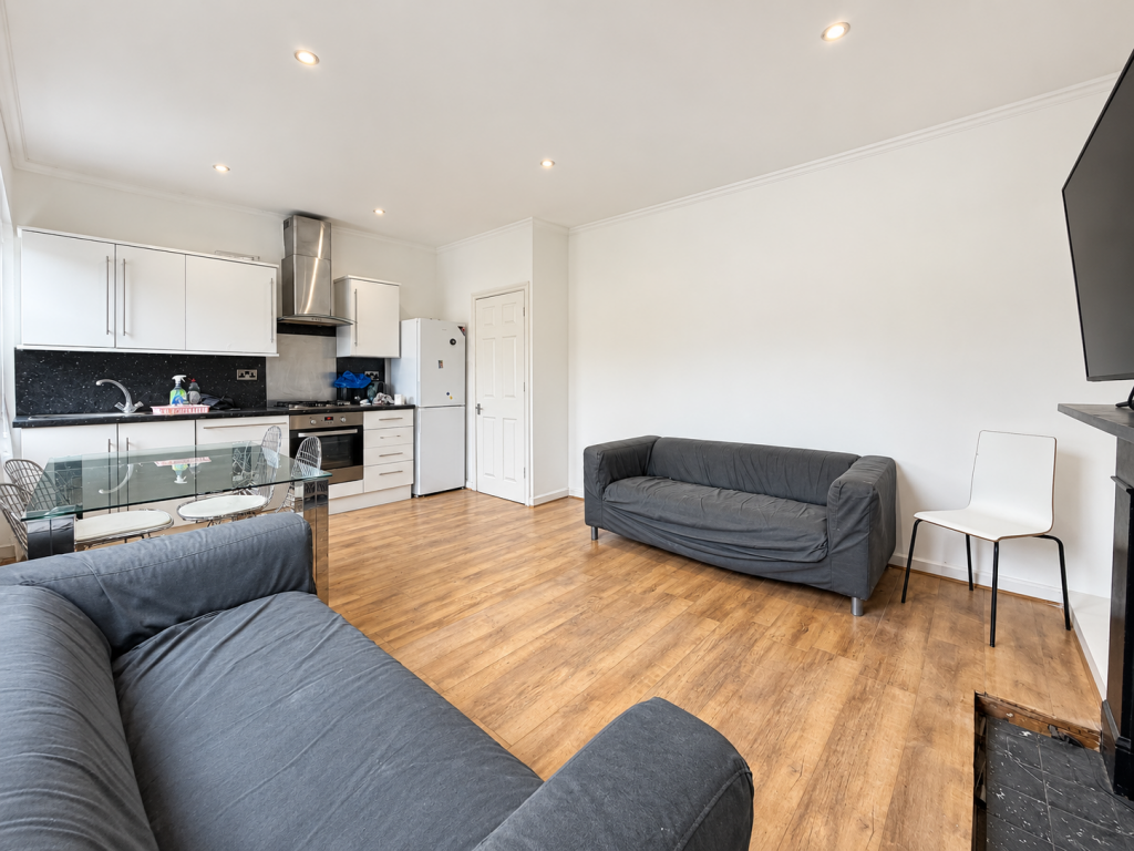 Apartment in London - More