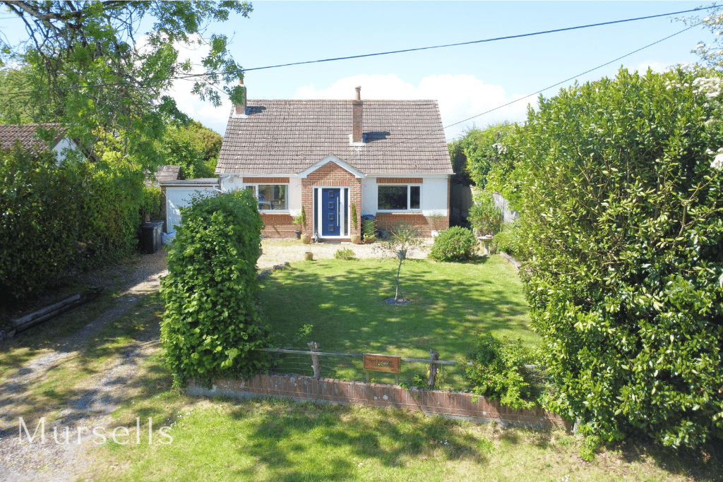 Main image of property: Middle Road, Lytchett Matravers, Poole, BH16