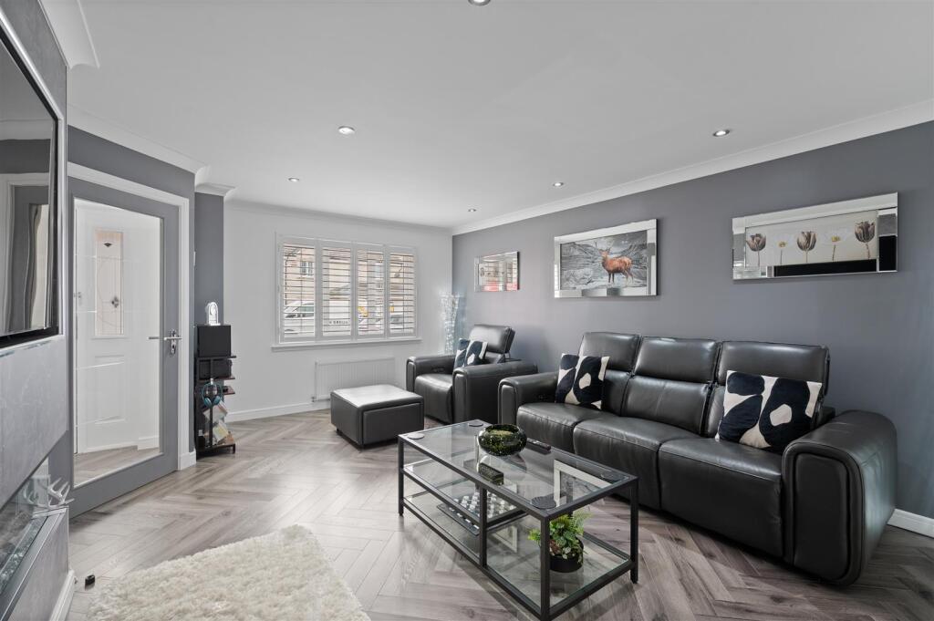 House in Bathgate, West Lothian - More