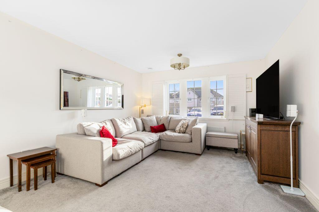 House in Bonnyrigg, Midlothian - View 2