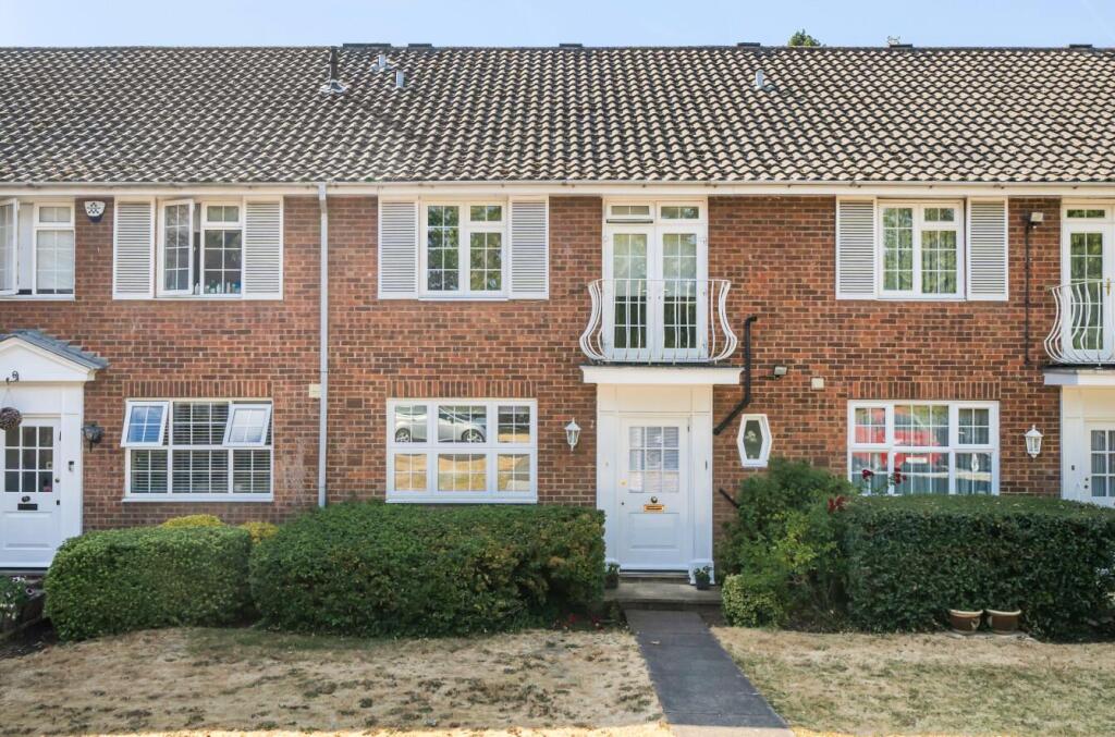Main image of property: Sunningdale Close, Stanmore, HA7