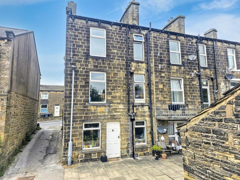 Keighley Road, Silsden, photo 2
