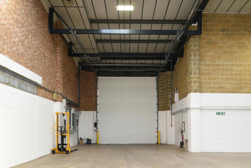 Gate Centre Unit 1 INT - 2026-07.jpg