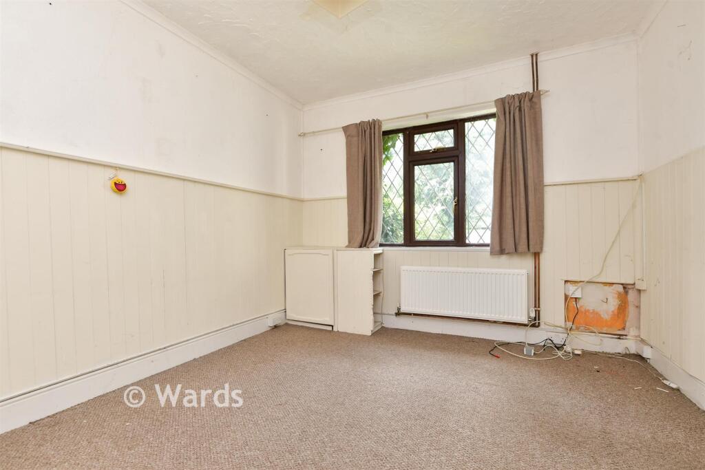 House in Ramsgate, Northwood