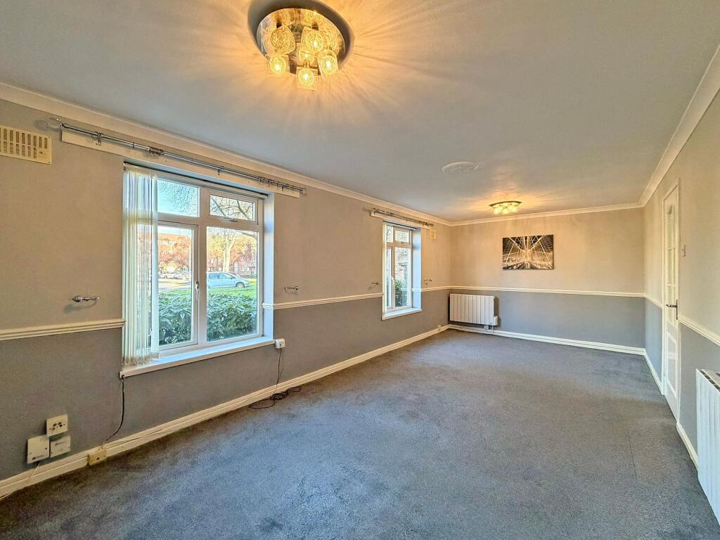 St. Michaels Court, Wolverhampton, WV6 photo 4