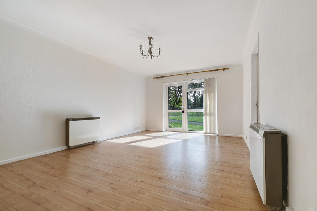 Woodlea Court, Alwoodley, LS17 photo 4