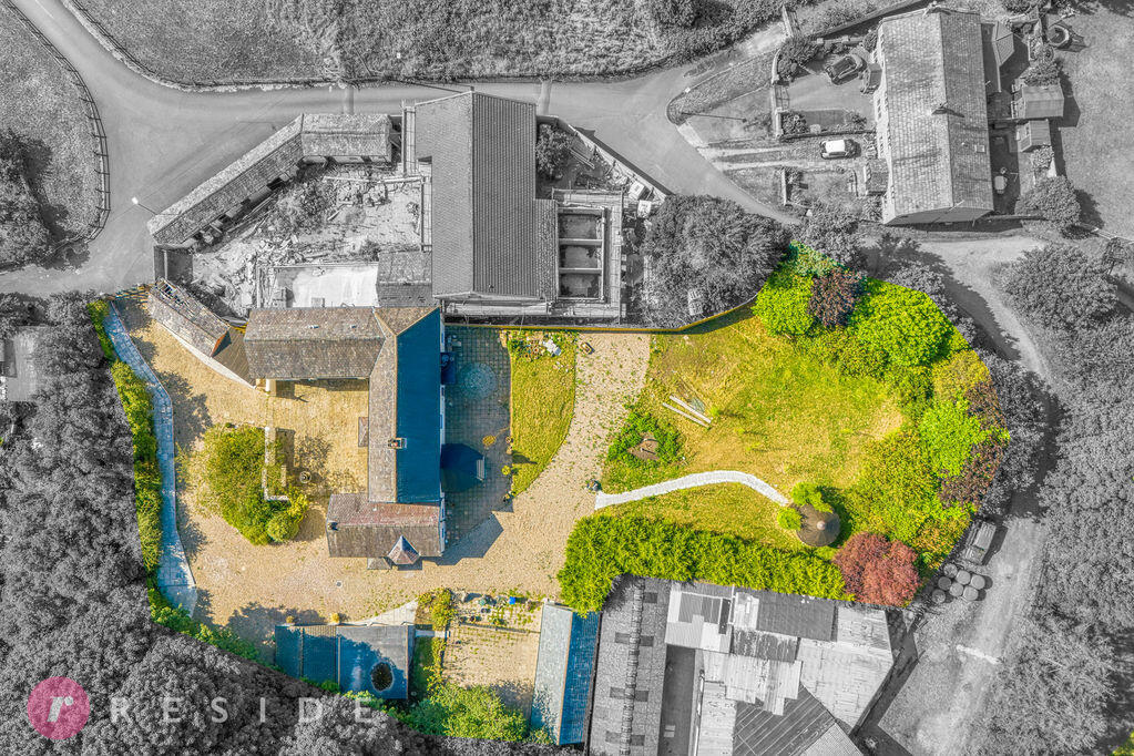 Main image of property: PRIMROSE HILL FARM, Rochdale Road East, Heywood OL10 1RL