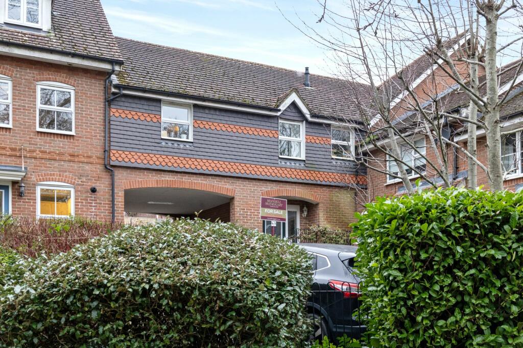 Main image of property: Crowhurst Crescent, Storrington, RH20