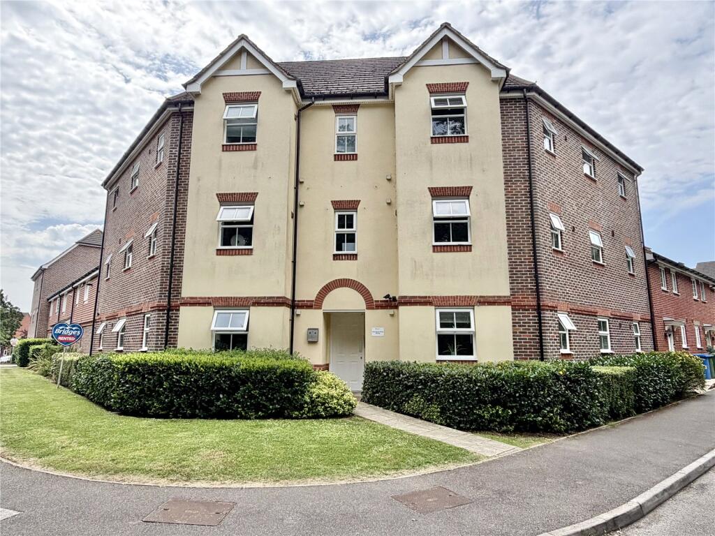 Main image of property: Woodland Walk, Aldershot, Hampshire, GU12
