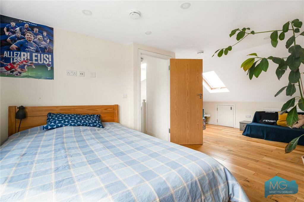 House in London - View 4