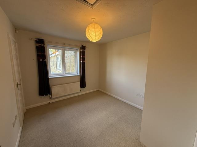 House in Bingley, Lee Lane - View 5