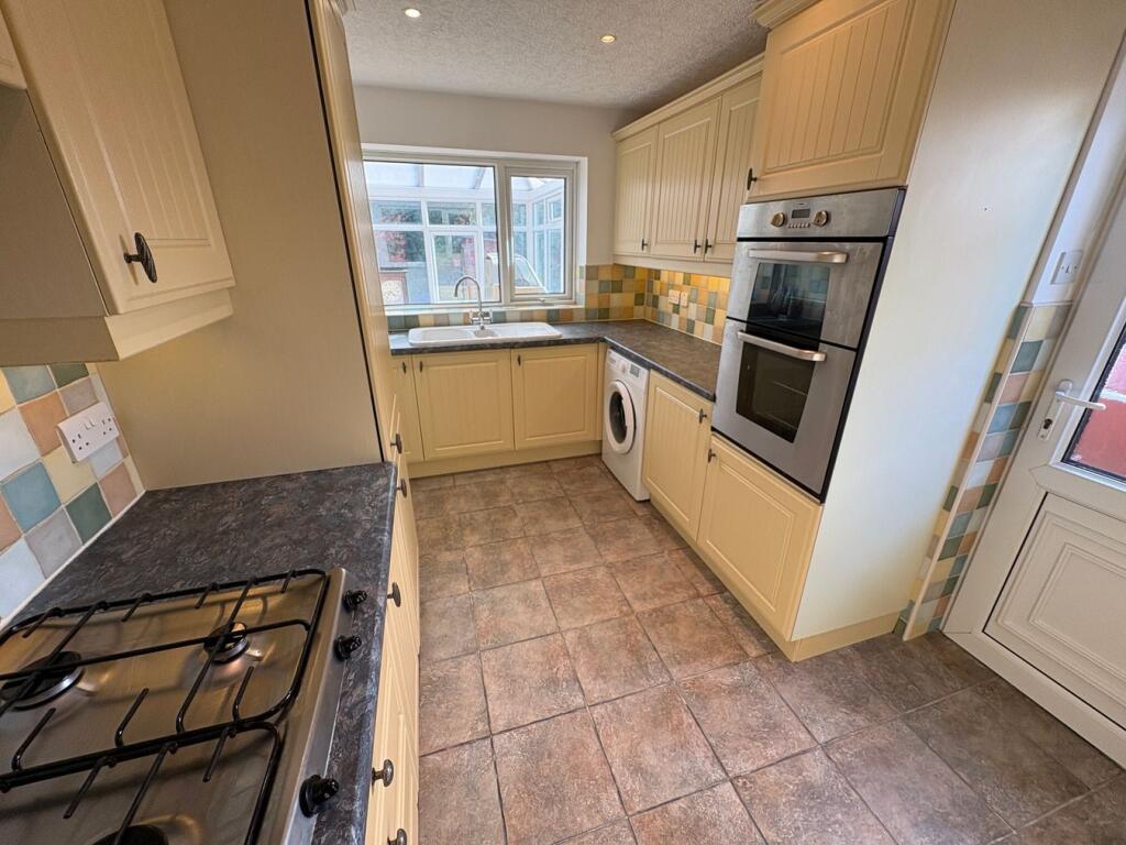 House in Harborough, Sutton in the Elms, Broughton Astley - View 2