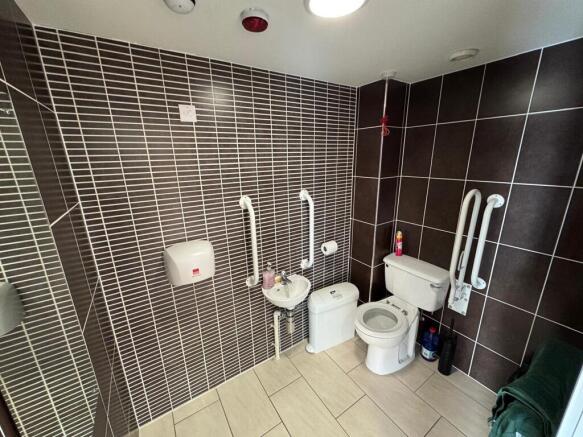 Photo 8