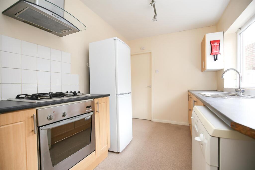 Apartment in Newcastle upon Tyne - View 4