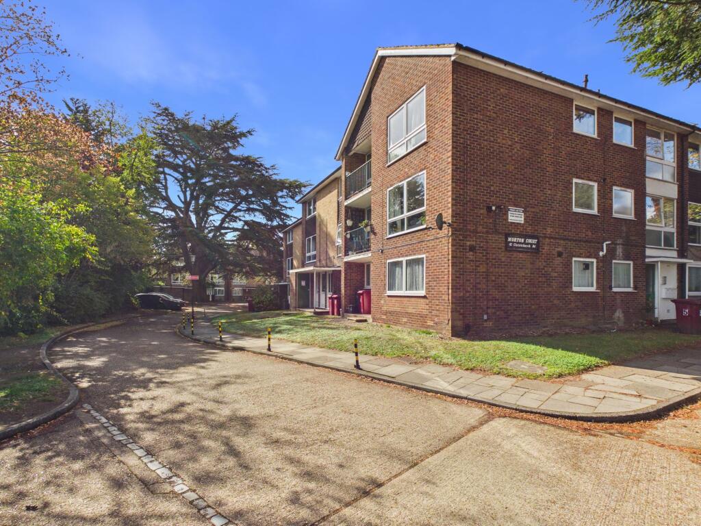 2-bed flat on Christchurch Road, Reading, RG2, £220,000