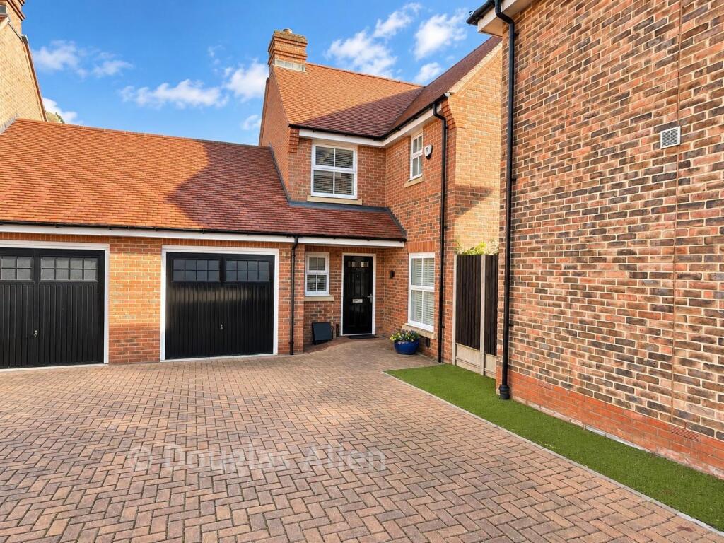 4-bed detached on Bell Hill Close, Billericay, Essex, £650,000