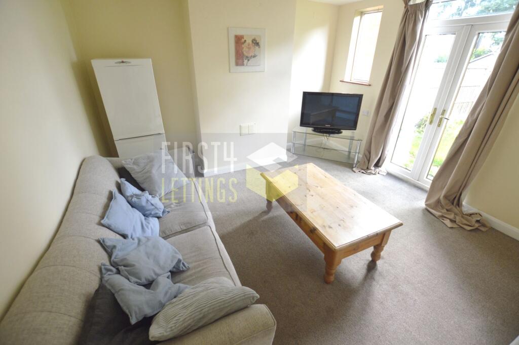 Heather Road, Clarendon Park, LE2