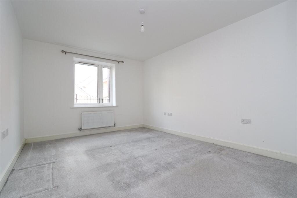 Apartment in Milton Keynes, Shenley Brook End - More