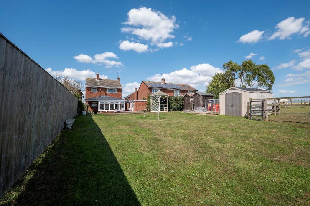 House in Doncaster, Crowle and Ealand - View 2