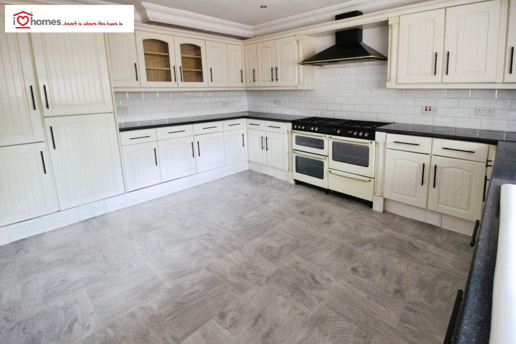 House in Walsall, West Midlands - View 5