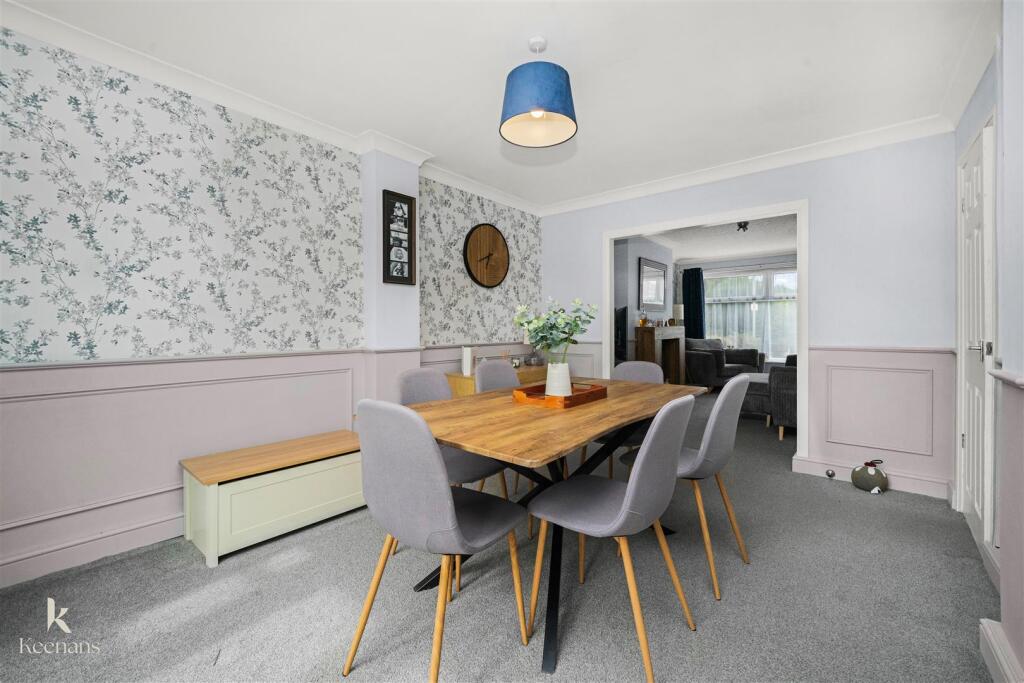 House in Rochdale, Broadfield - More