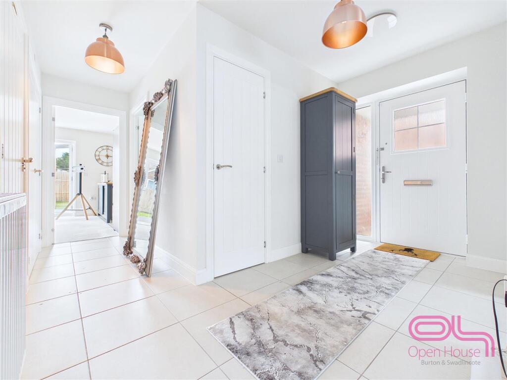 House in Swadlincote, Newhall - View 4