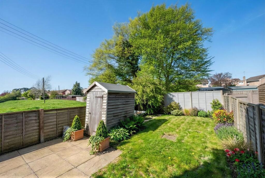 Additional image 24 of Willow Close, Alcester, B49