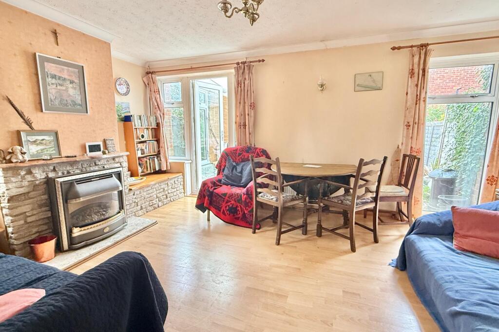 Stephens Walk, Ringwood, BH24 1BU photo 4