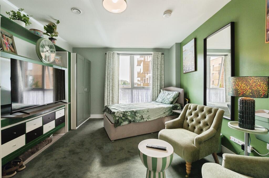 Apartment in London - View 5