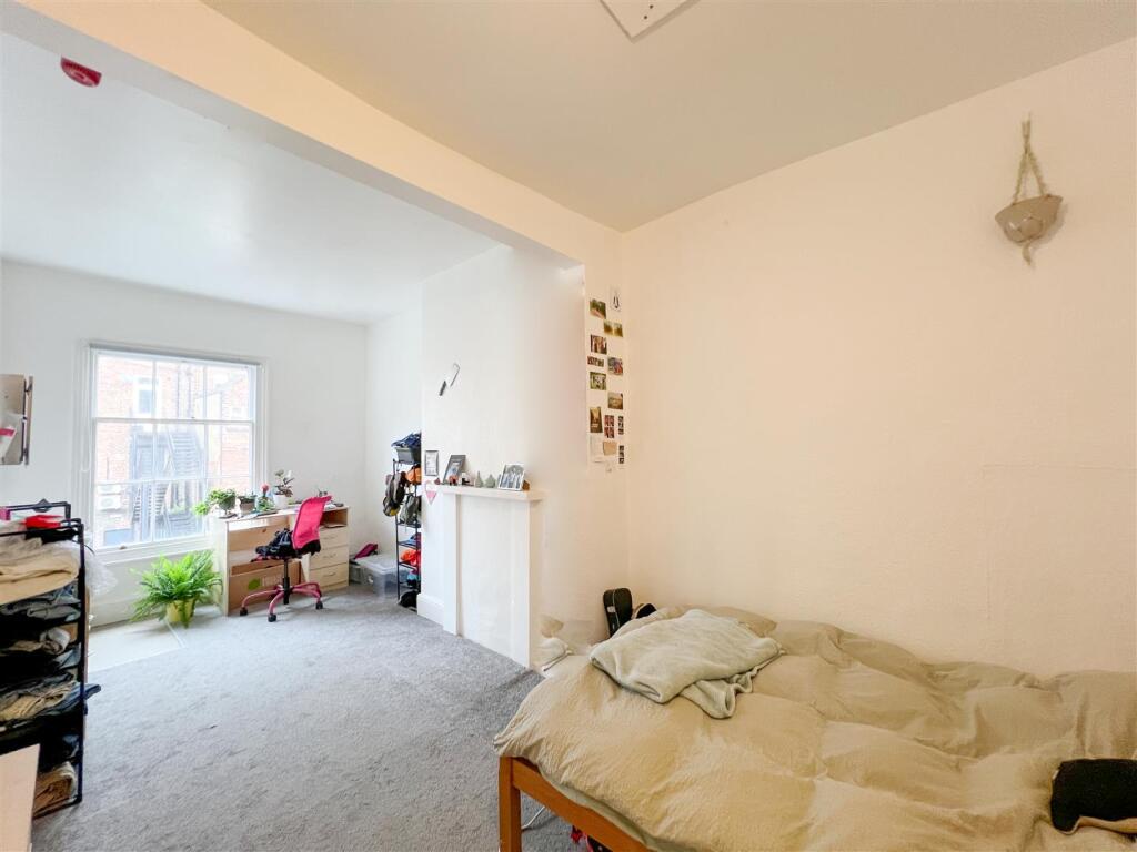 House in Sheffield - More
