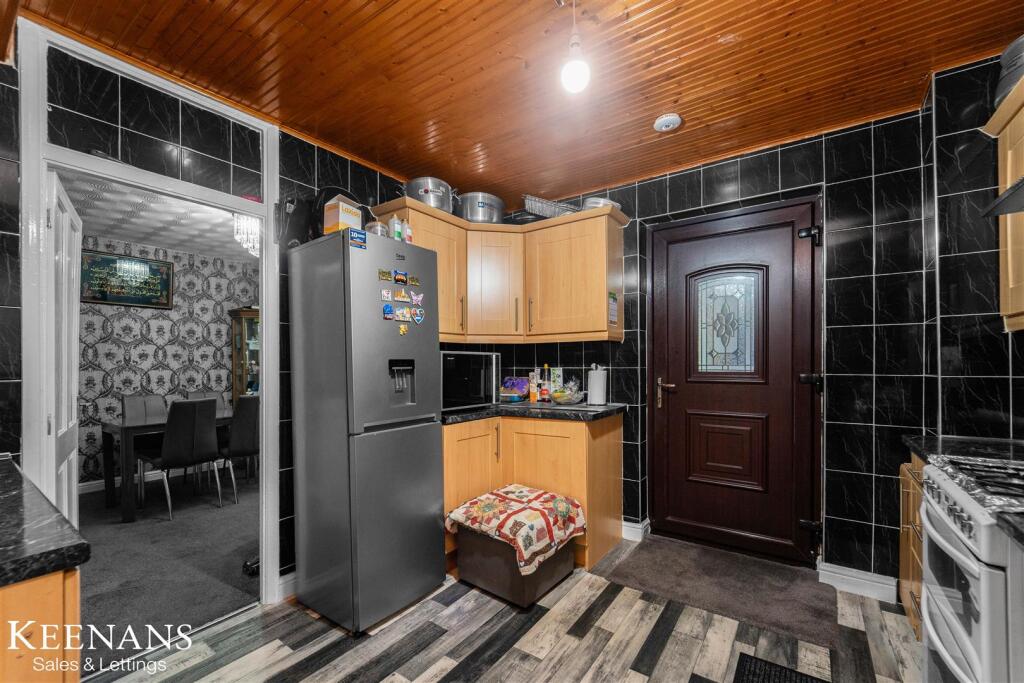 Tintern Crescent, Blackburn - View 3