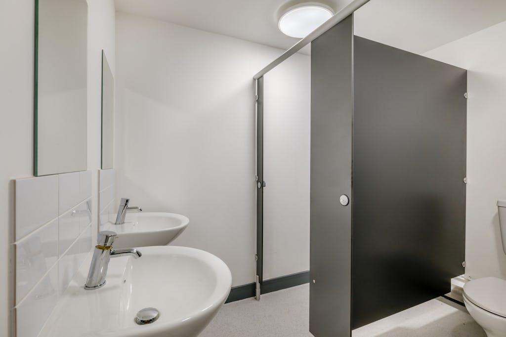 bowthorpe-park-industrial-estate_unit-units-25-26_2025 (5).jpg