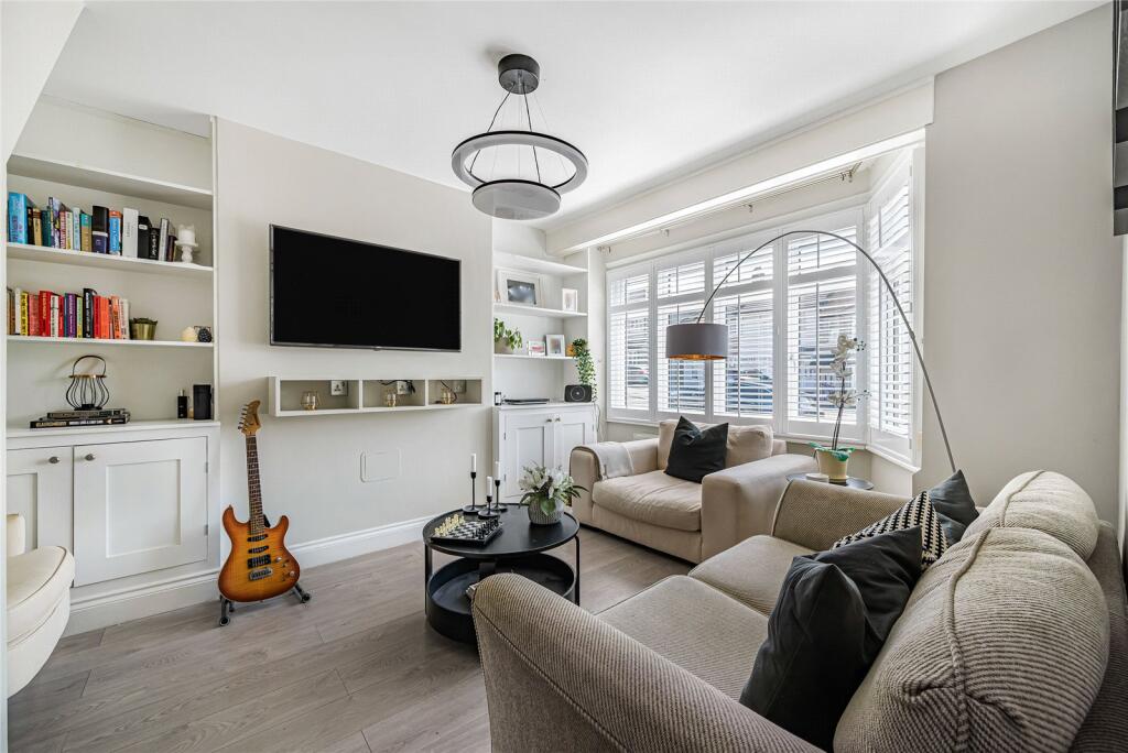 House in London - View 2