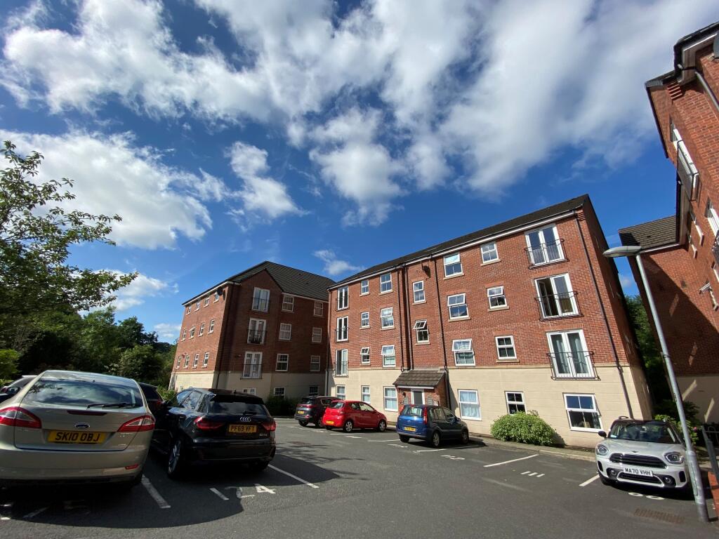 Main image of property: 86 Stonemere Drive, Radcliffe, Bury