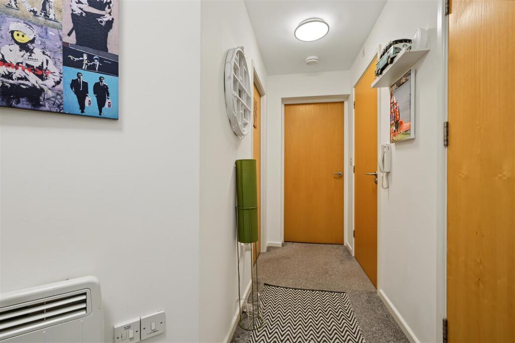 Apartment in Nottingham - View 5