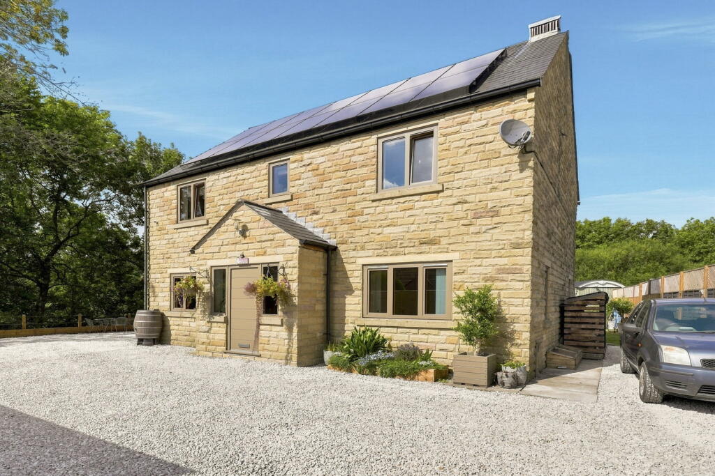 House in High Peak, Chapel-en-le-Frith