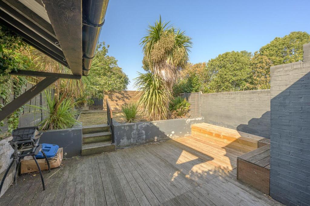 House in Birmingham, The Calthorpe Estate, Harborne - View 4