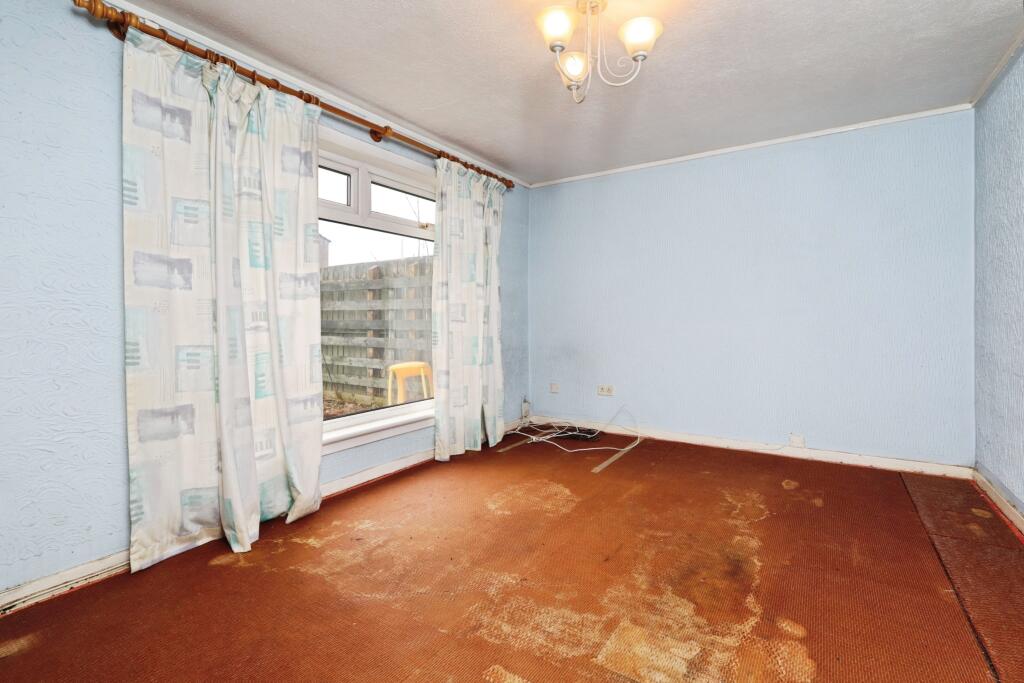 House in Cumbernauld, Abronhill - View 3