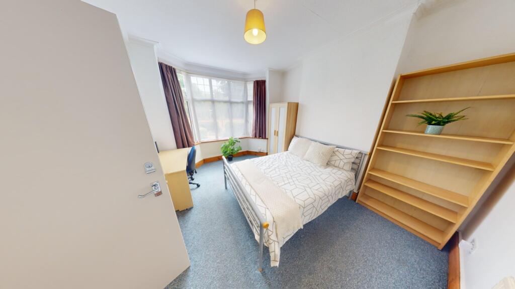 House in Nottingham - View 5
