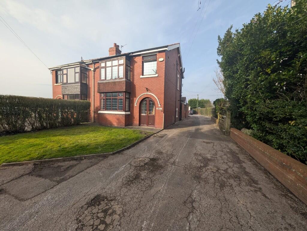 Main image of property: Dawbers Lane, PR7