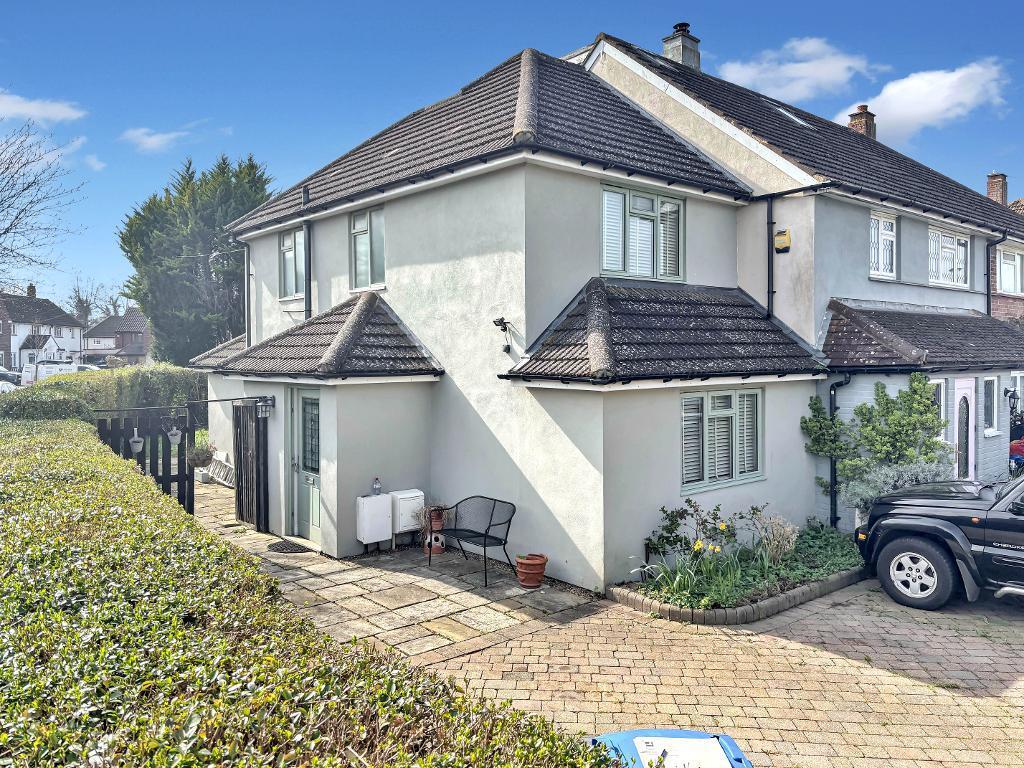 Main image of property: Comport Green, New Addington, Surrey, CR0 0BY