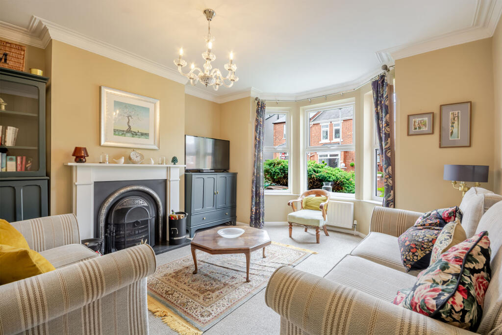 House in Mansfield, Nottinghamshire - View 2