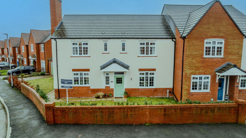 Main image of property: Large family home, with large garden and 2 en-suites.