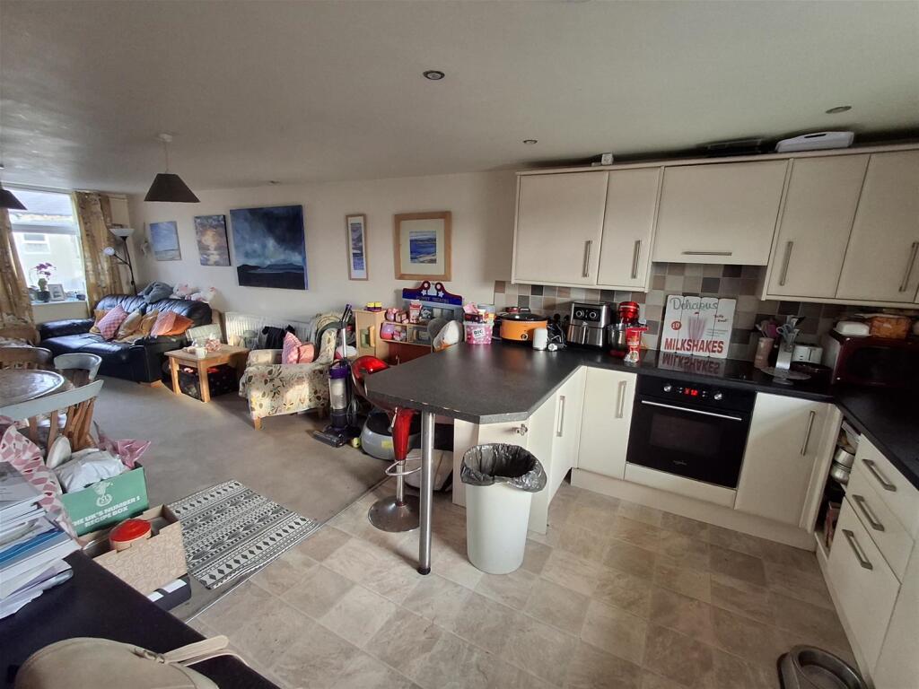 Additional image 4 of Launderette & Dry Cleaners, North Yorkshire