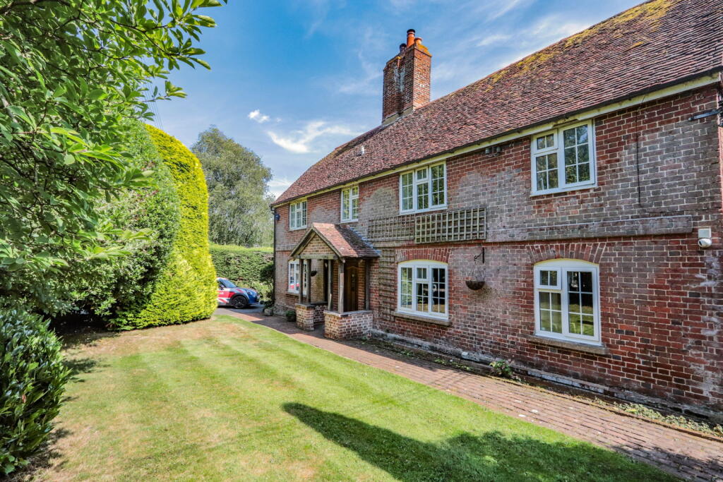 Main image of property: Park Lane, Cranbrook
